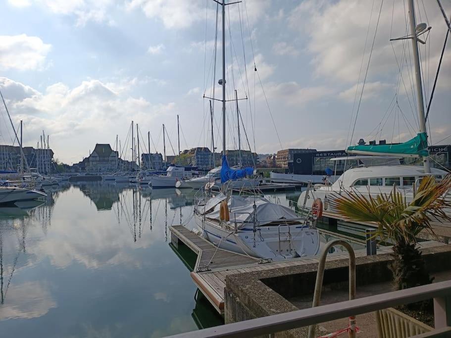 Chez Mamarina - Quadruplex - Marina Apartment *